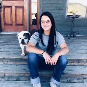 Meet your Posher, Bailey